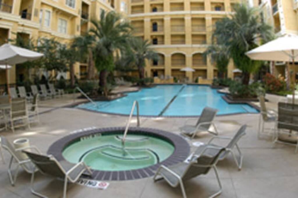 Hot tub and Pool deck