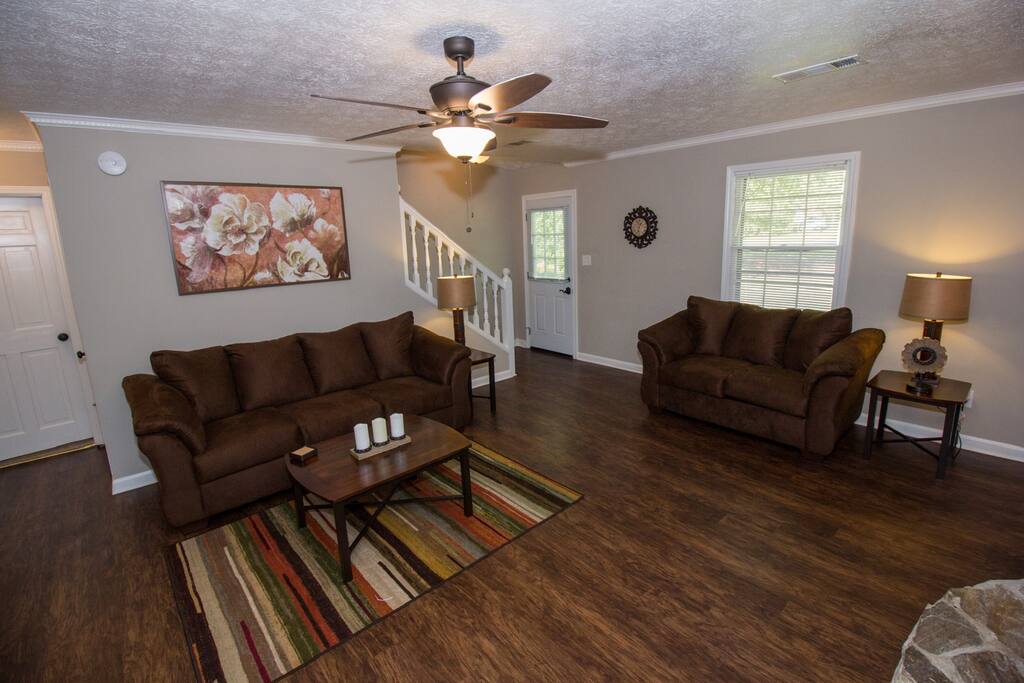 Living Room with fireplace