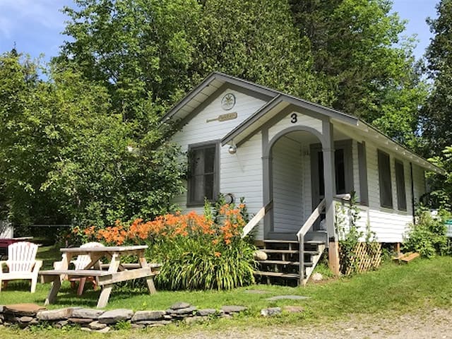 Lovely Lakeview Cabin at Willoughby/ Clean & Cozy