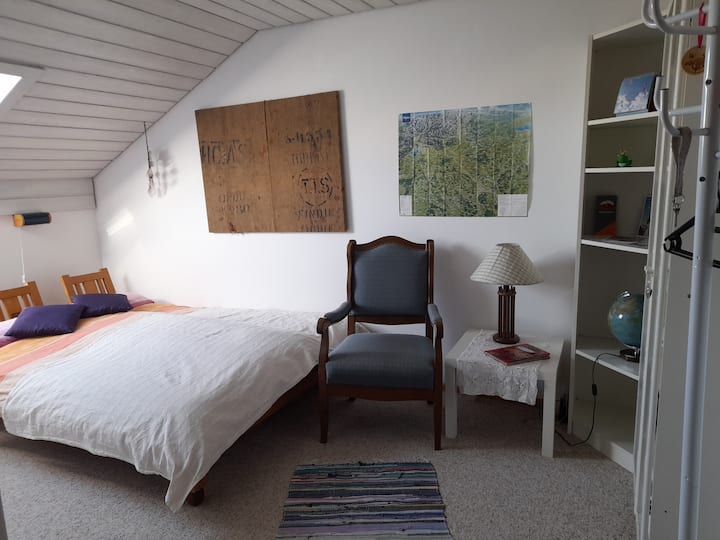 Quiet, beautiful room with private bath / Kempten