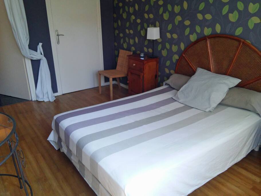 La chambre confortable pour 2 personnes