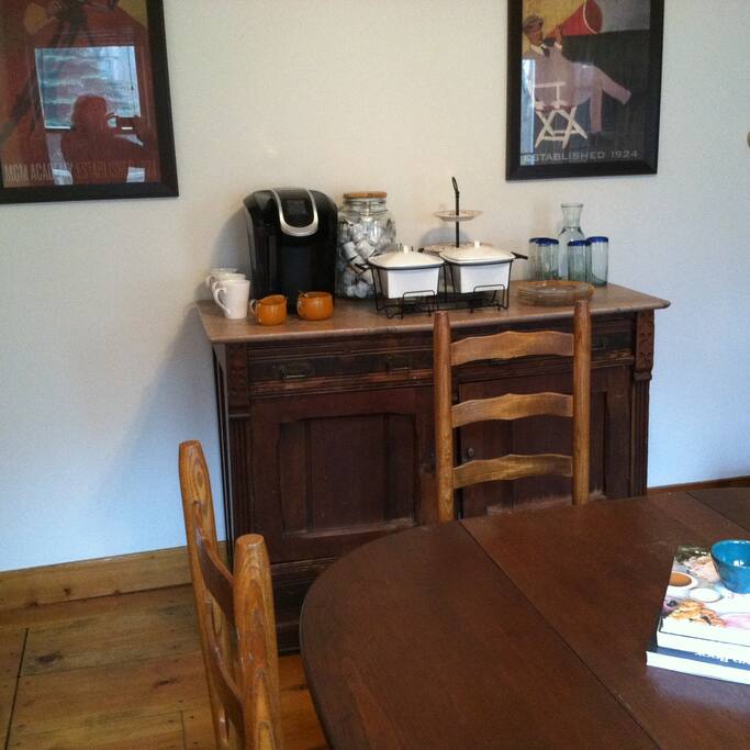 Breakfast Café