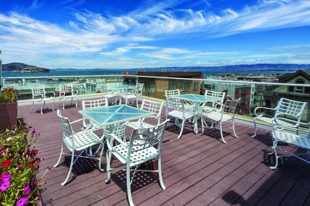 Sundeck