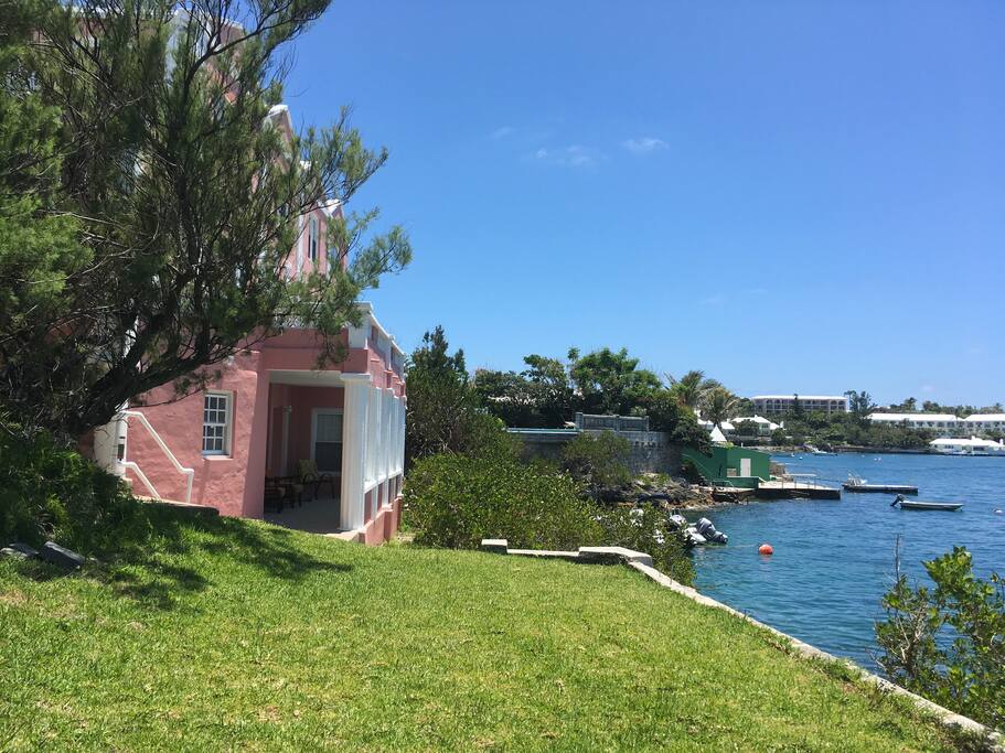 Water Rest is the lower apartment, nearest the water. The ferry is one minute away.
