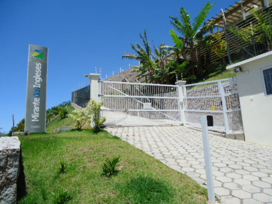 condominio fechado monitorado e cerca elétrica