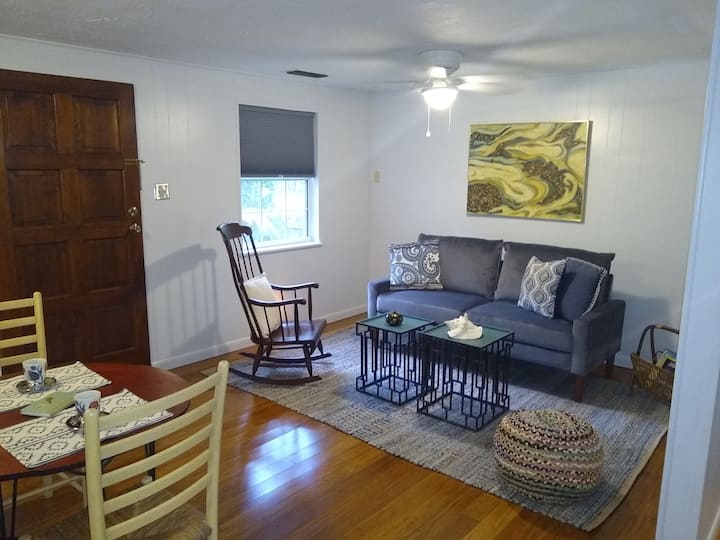 The Heart of Avondale Cottage