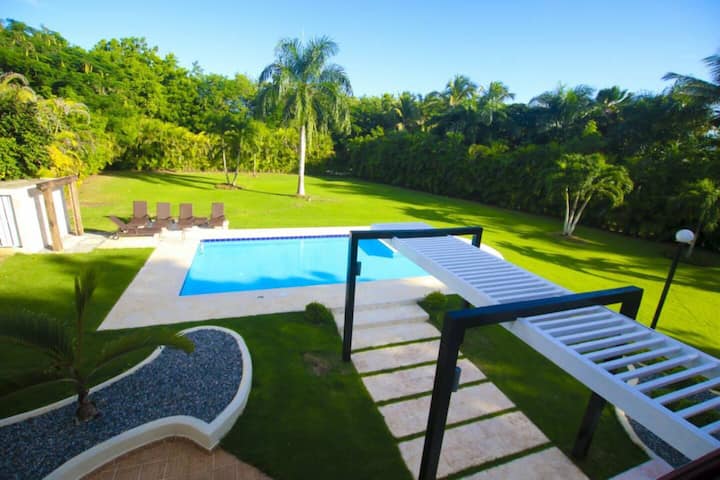Villa Los Lagos, Spacious Family Priate Patio W/bbq And Close To Minitas Beach - La Romana