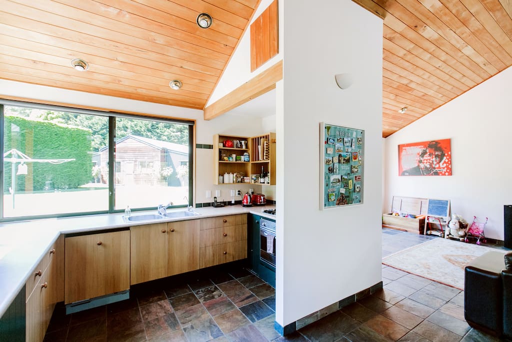 Kitchen (old)