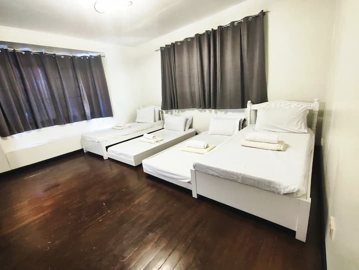 Bedroom 4 ( 2nd floor)