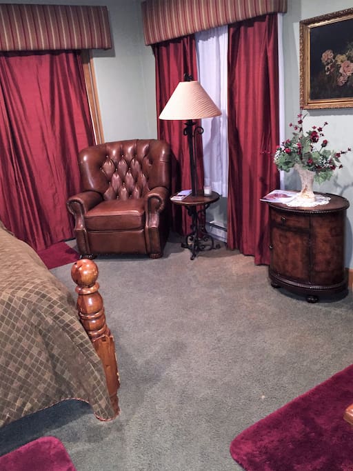 Sitting area in corner of Master Bedroom