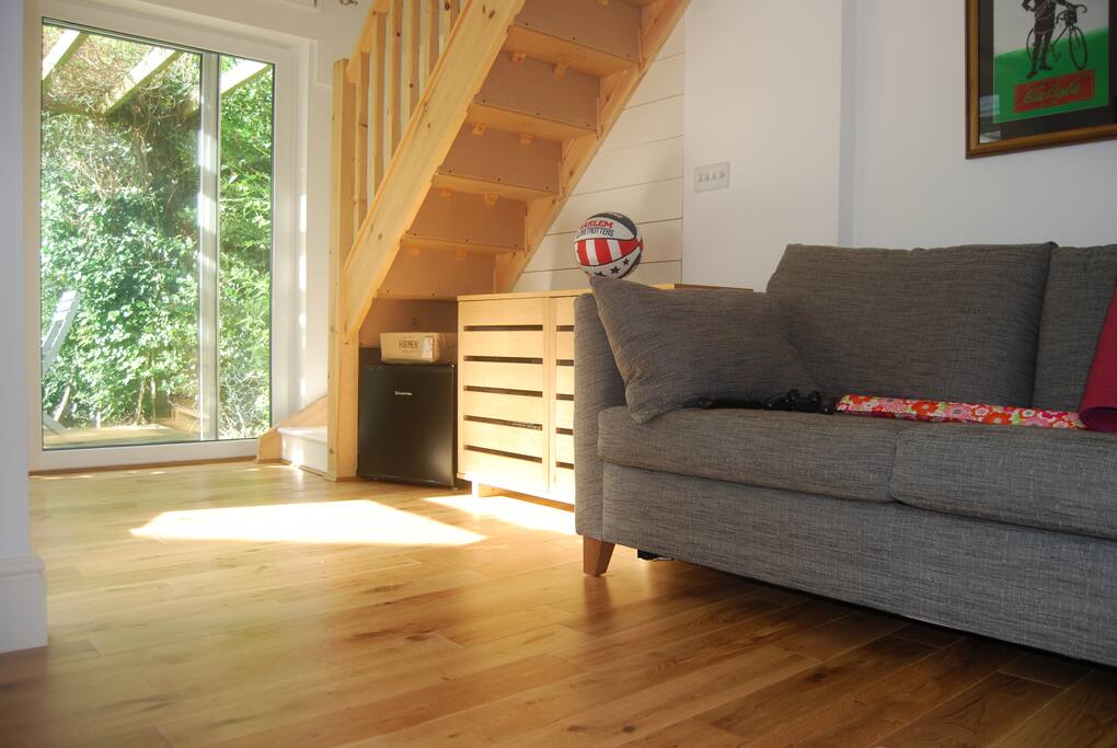 Lounge 2