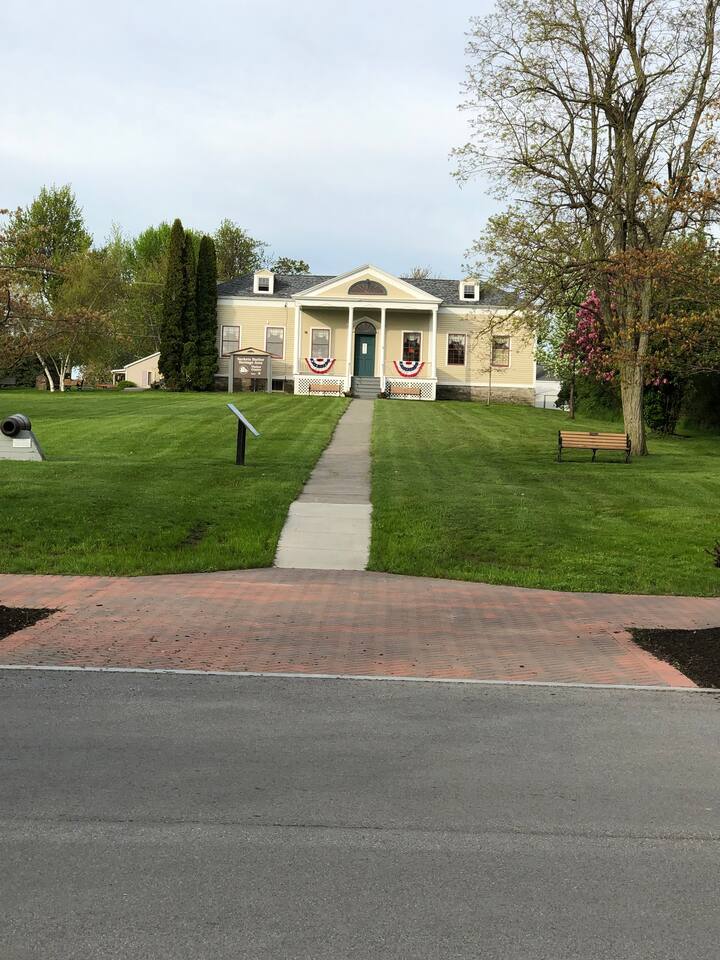 Top 10 Airbnb Vacation Rentals In Sackets Harbor, New York Updated