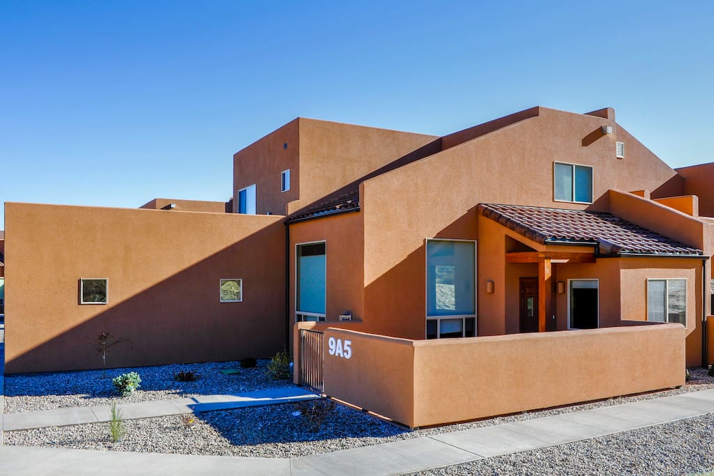 Huge corner end unit with patio and large two car garage