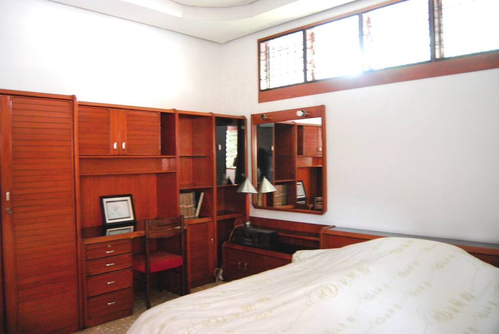 Second downstairs bedroom