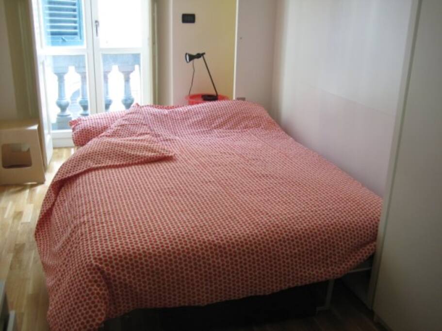 Letto matrimoniale a scomparsa