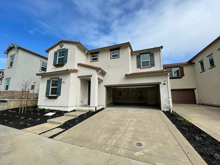 Gilroy Vacation Rentals & Homes California, United States Airbnb