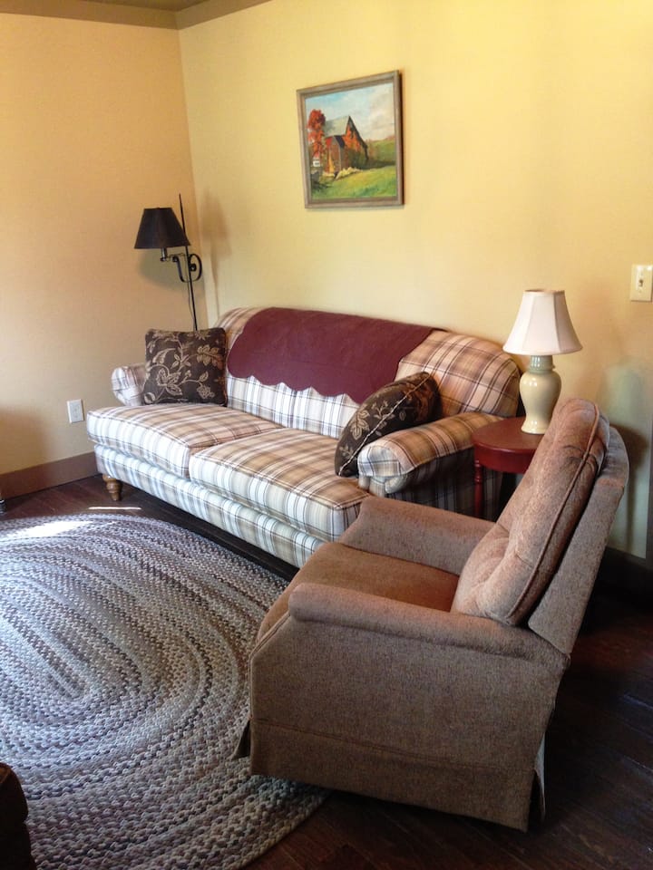 Attractive Condo In The Berkshires. - Pittsfield, MA