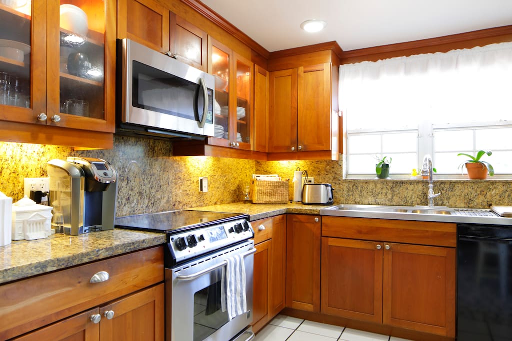 While no cooking is permitted without prior arrangements, feel free to get ice, use the microwave and toaster oven