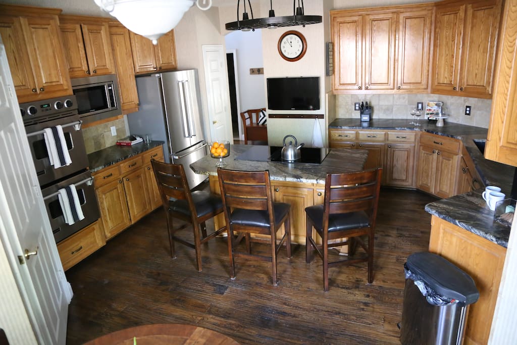 Kitchen - double oven, electric stove top