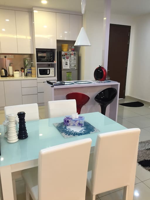 Modern kitchen with dining area