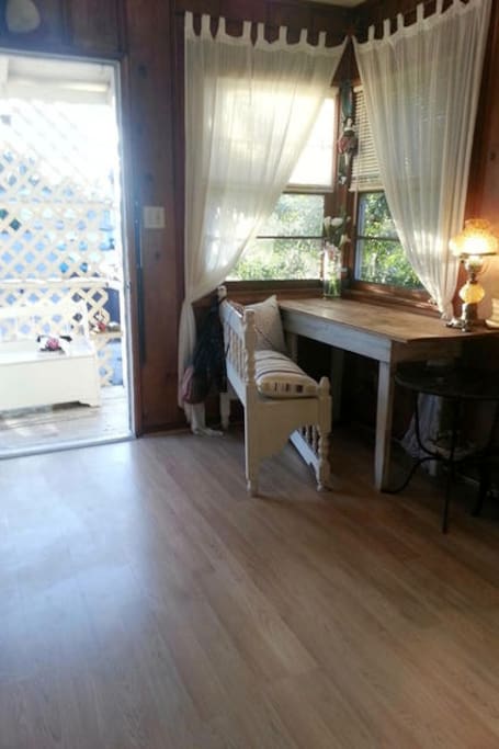 The desk/table.