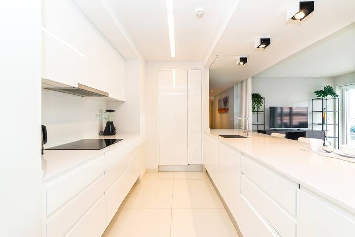 Salitre Luxury Apt. with a Terrace! gallery image 4