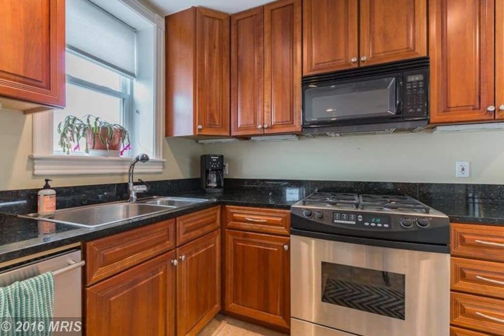 Kitchen is fully equipped