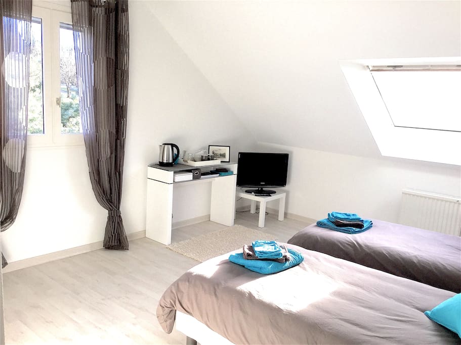 Grande chambre lumineuse