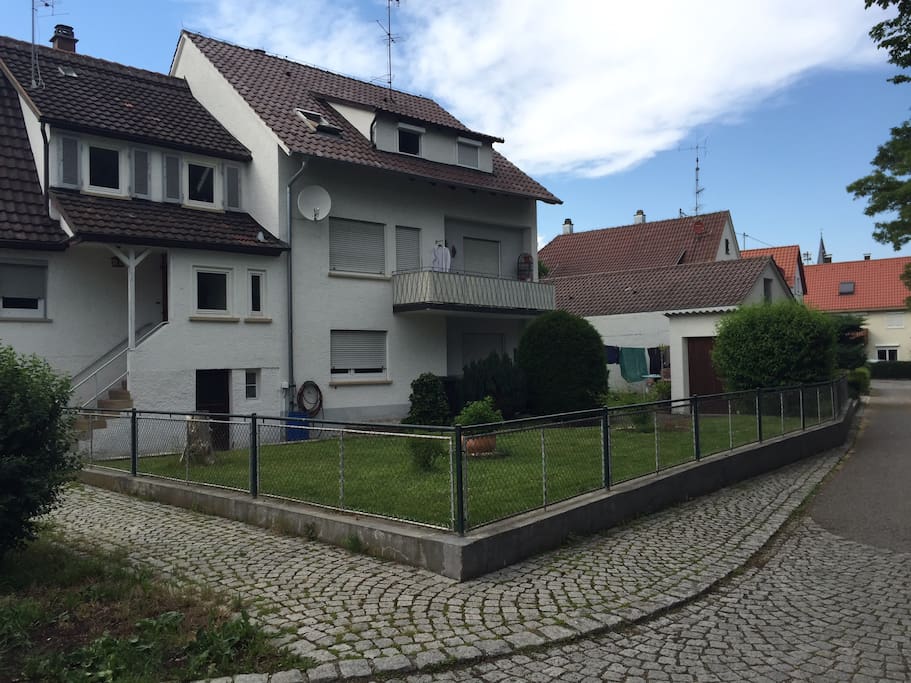 Haus- Gartenansicht