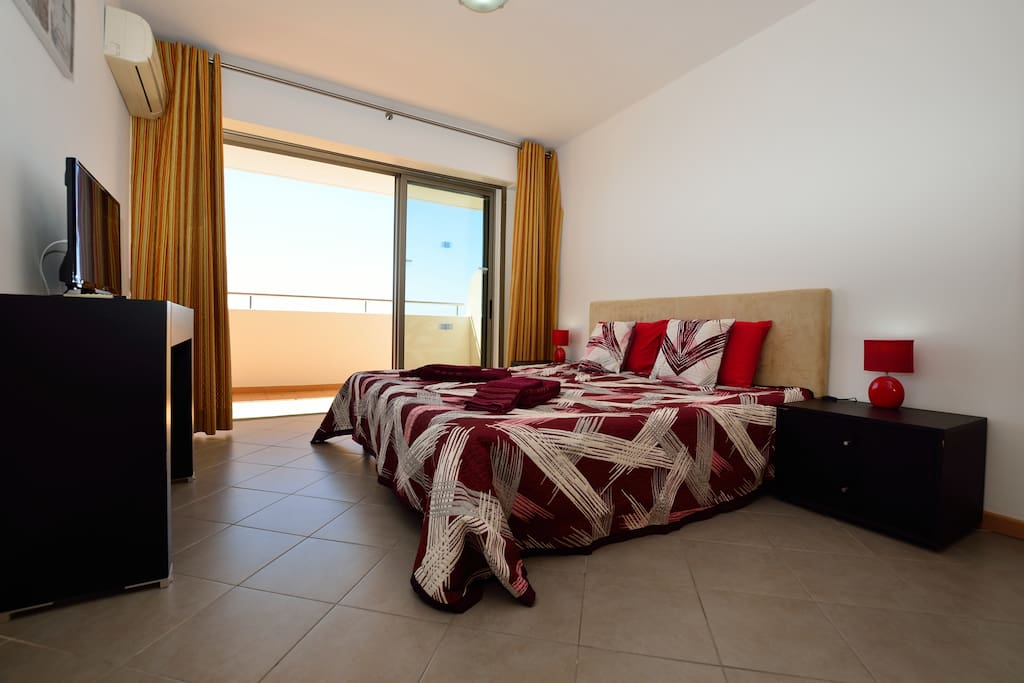 Bedroom with Balcony access