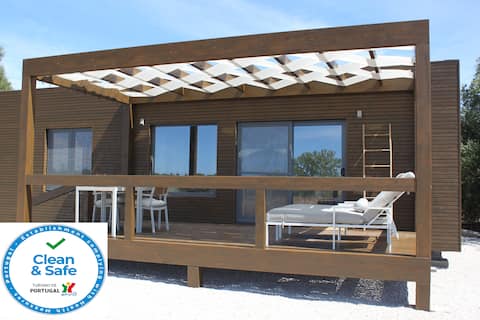 New! Lovely Wood Cottage