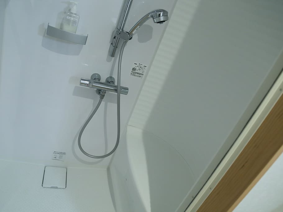 Shower - シャワー