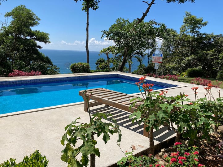 Apartamentos Vista del Mar y Montaña (Iguana) Apartments for Rent in