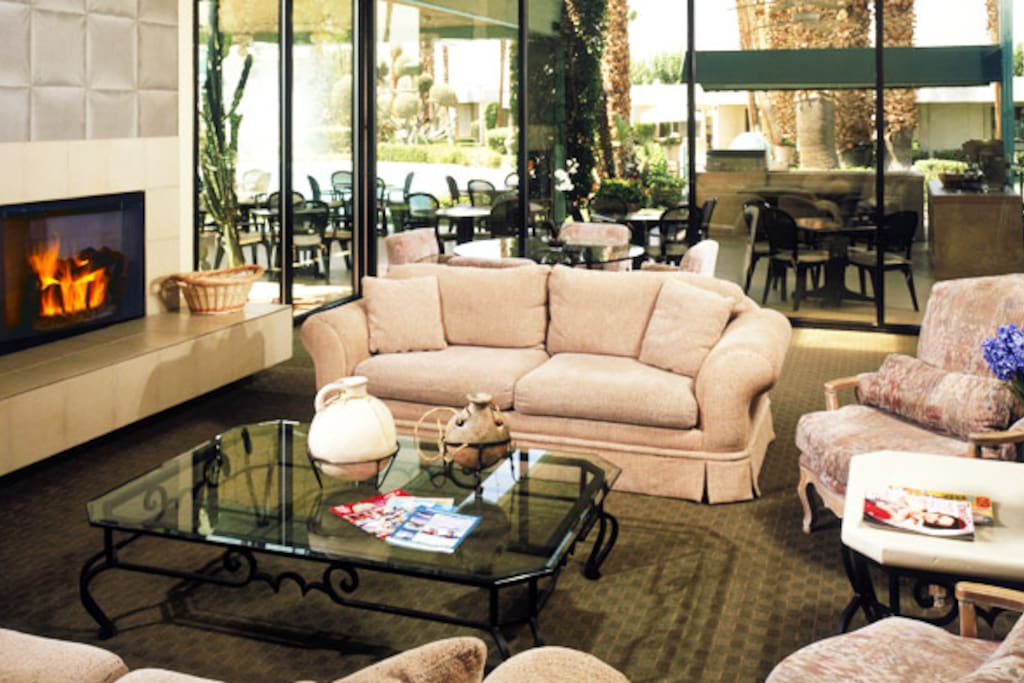 Lounge area