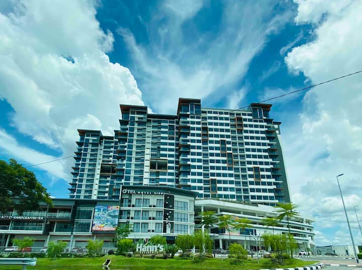 Stylish Luxe Apartment Getaway Condominiums for Rent in Sibu, Sarawak
