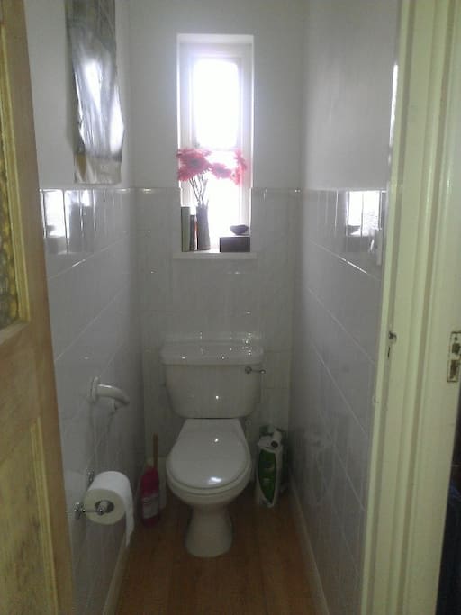 Room has exclusive use of toilet