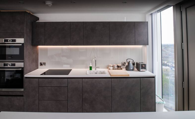 Location and luxury in the centre of Manchester… gallery image 4