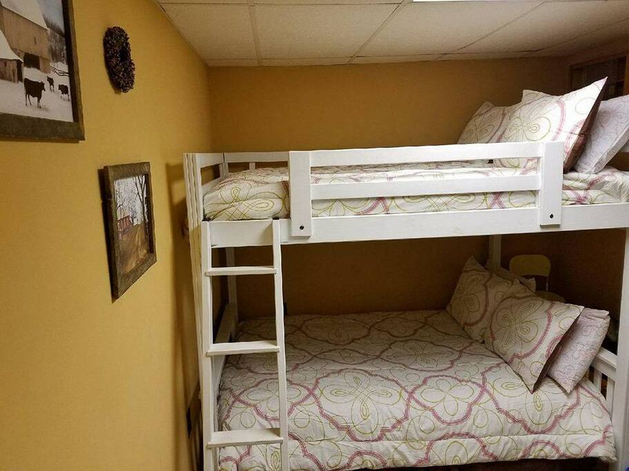 Bedroom 2- Double