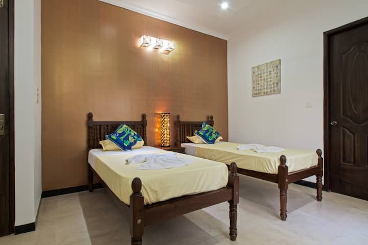 Villa muy lujosa de 9 BHK en Calangute a solo 10 minutos a pie de la playa en alquiler.