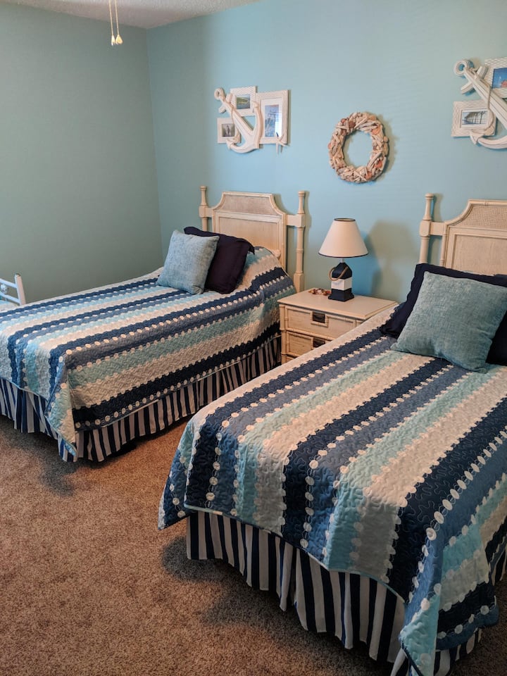 Second bedroom