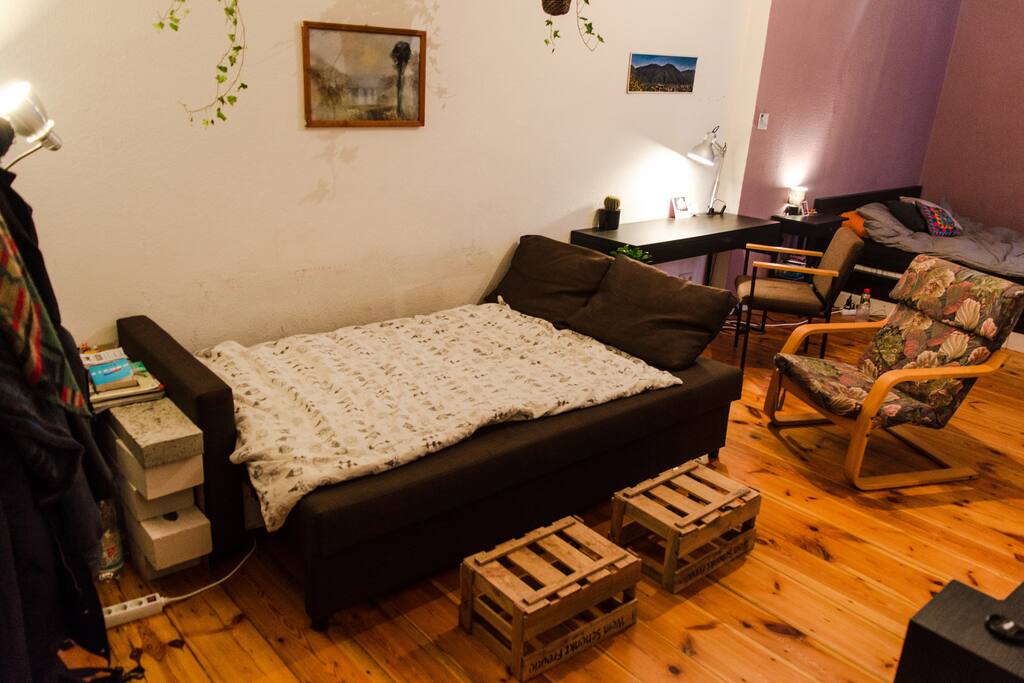 Pull out couch