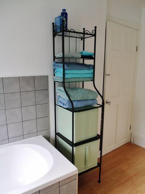 Clean towels provided