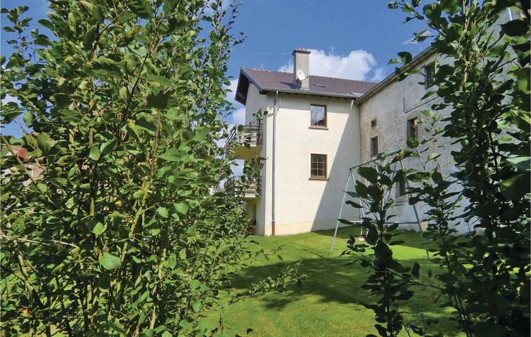 Holiday apartment with 2 bedrooms on 90m² in Bigelbach