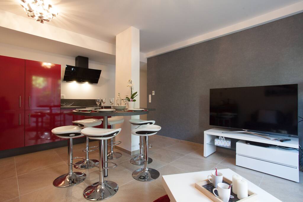 Cuisine ouverte, TV (free)