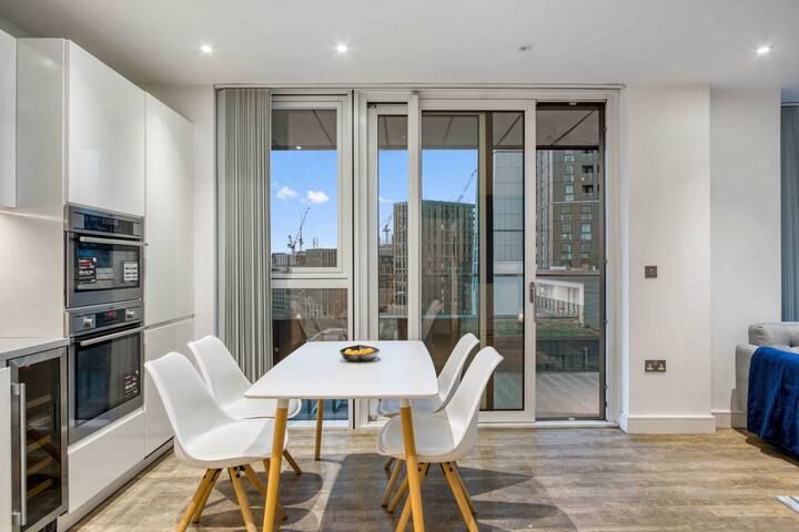2 Bed 2 Bath Next to Nine Elms Station – Zone 1 gallery image 3