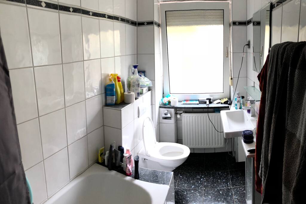 Gemeinsames Badezimmer