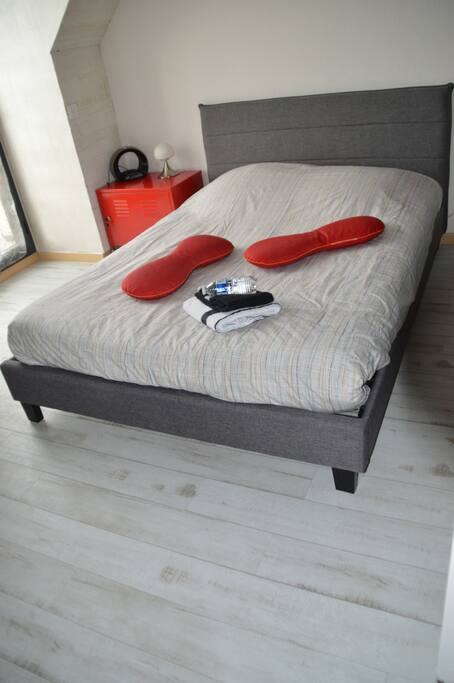 CHAMBRE AVEC 1 LIT DE 140