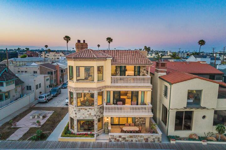 PENINSULA BEACH HOME gallery image 3