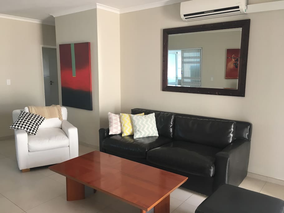 Lounge / sitting area with air-conditioning