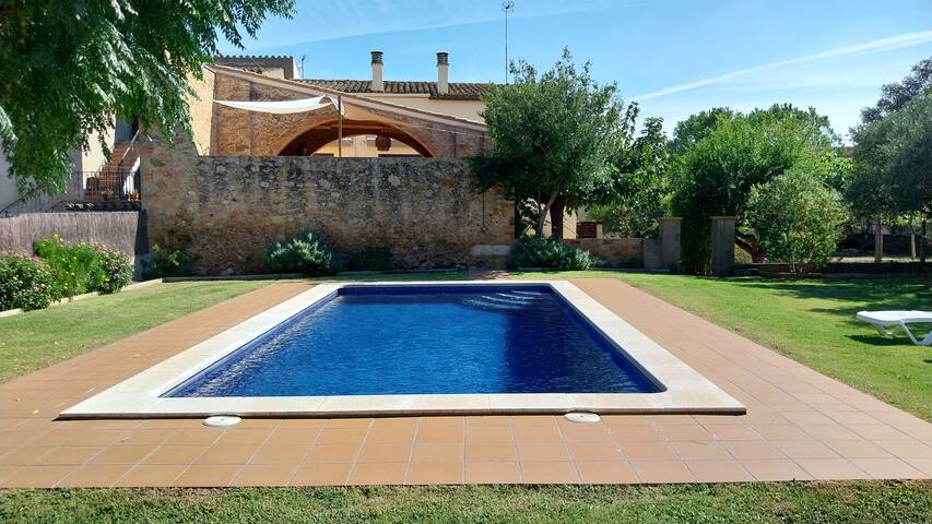 Can Motas Casa rural con piscina